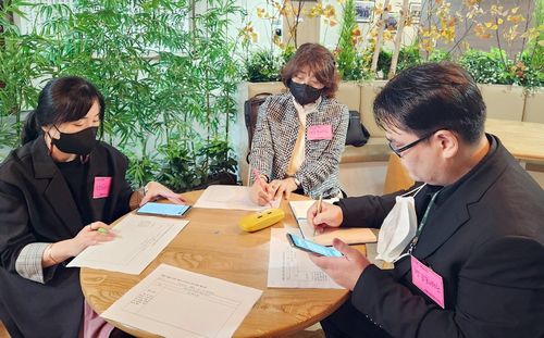 행정사무감사 모니터링 내용 정리하는 세종시민단체연대회의 [세종참여연대 제공. 재판매 및 DB 금지]