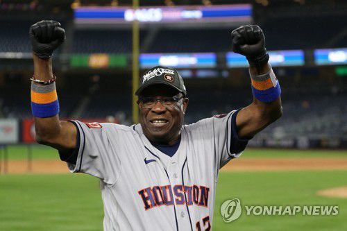 휴스턴의 명장 베이커 [USA 투데이/로이터=연합뉴스 자료사진]