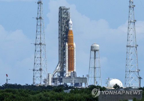 발사 기다리는 SLS 로켓[UPI 연합뉴스 자료사진]