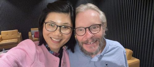 석방돼 호주로 돌아간 터넬(오른쪽)과 부인[SNS 캡처. 재판매 및 DB 금지]