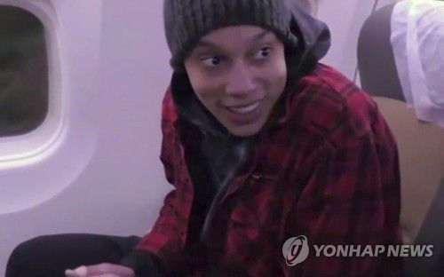 귀국 중인 미국여자프로농구(WNBA) 스타 브리트니 그라이너[AP 연합뉴스자료사진. 재판매 및 DB 금지]