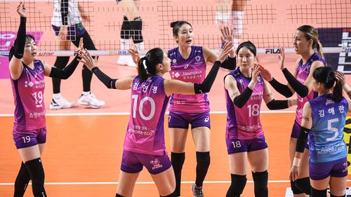 승리의 세리머니를 펼치는 흥국생명[한국배구연맹 제공. 재판매 및 DB 금지]