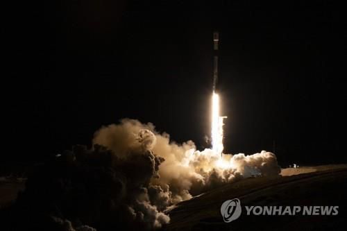 SWOT 위성을 탑재한 스페이스X 로켓 발사[NASA/AP=연합뉴스. 재판매 및 DB 금지]