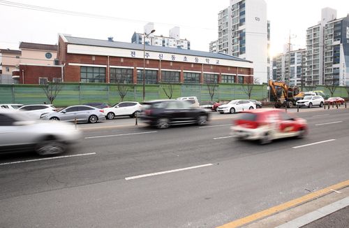 동부대로 건너편에 있는 전주 신동초(전주=연합뉴스) 나보배 기자