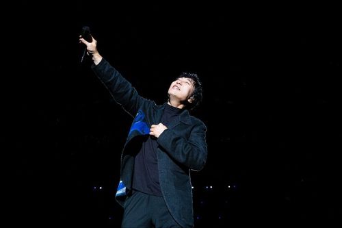 공연 중인 이문세[케이문에프엔디 제공. 재판매 및 DB 금지]