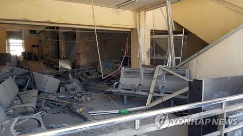 지난해 6월 이스라엘 공격으로 파괴된 다마스쿠스 공항 건물[AP 연합뉴스 자료사진. 재판매 및 DB 금지]