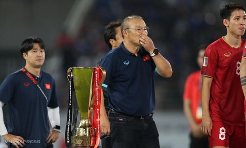 마지막 경기인 AFF 미쓰비시겁 결승전을 마친 박항서 베트남 축구대표팀 감독[VN익스프레스 사이트 캡처. 재판매 및 DB 금지]