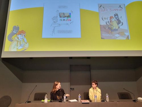 프랑스 네이버 웹툰 창작자와의 대담(앙굴렘<프랑스>=연합뉴스) 현혜란 특파원 = 제50회 프랑스 앙굴렘 국제만화축제에서 27일(현지시간) 네이버 웹툰 프랑스에 '행운의 부적'(porte-bonheur)을 연재하는 창작자 테크말라(오른쪽)와 현직 에디터 앙젤르 빌리에가 웹툰 창작자의 삶을 주제로 대담을 하고 있다. 2023.01.29 runran@yna.co.kr