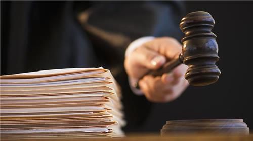 중국 법원 판결 장면[펑파이신문 캡처. 재판매 및 DB 금지]