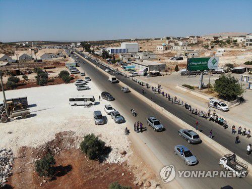시리아 서북부 국경 '바브 알하와' 통로[EPA 연합뉴스 자료사진. 재판매 및 DB 금지]