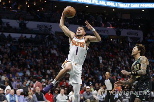 피닉스의 데빈 부커[USA TODAY Sports=연합뉴스]