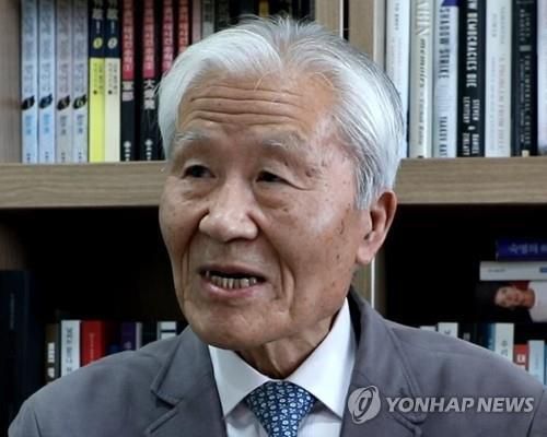 연합뉴스와 인터뷰 중인 조갑제[촬영 정한솔]