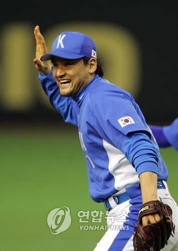 2006년 WBC 일본전에서 승리를 지킨 박찬호[연합뉴스 자료사진]