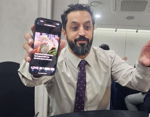 인터뷰하는 빈 술레얌 DMCC 회장[DMCC 제공. 재판매 및 DB 금지]