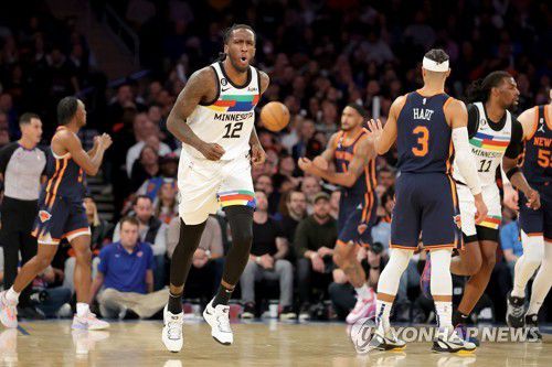 미네소타의 프린스(12번)[로이터=연합뉴스] Mandatory Credit: Brad Penner-USA TODAY Sports