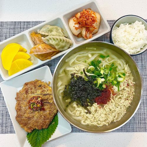 전주 베테랑칼국수와 만두[포스코 제공. 재판매 및 DB 금지]