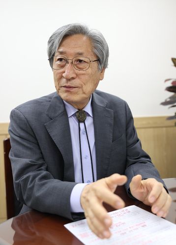 인터뷰하는 김영운 국립국악원장(서울=연합뉴스) 김성민 기자 = 6월 1일 오후 서울 서초구 국립국악원에서 김영운 국립국악원장이 연합뉴스와 인터뷰하고 있다. 2023.6.3     ksm7976@yna.co.kr