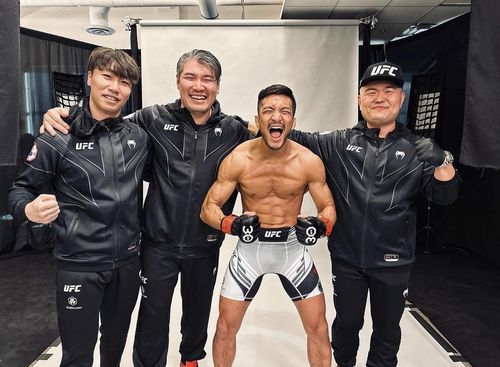 승리 후 기쁨을 표현하는 강경호(왼쪽 3번째)[강경호 인스타그램 캡처. 재판매 및 DB 금지]