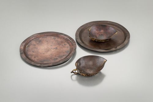 복숭아 모양 잔과 받침[문화재청 제공. 재판매 및 DB 금지]