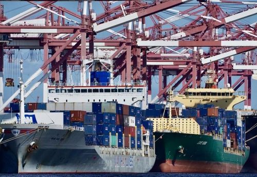 대만 가오슝항의 수출품 선적 장면[대만 중앙통신사 제공, 재판매 및 DB 금지]