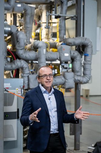 한국과 원전 협력 전망 밝히는 르베크 CEO(벨뷰<워싱턴주>=연합뉴스) 테라파워 크리스 르베크 최고경영자(CEO)가 14일 워싱턴주 벨뷰 연구소에서 원전 사업 등에 대해 언급하고 있다. 2023.7.14. 테러파워 제공. soleco@yna.co.kr