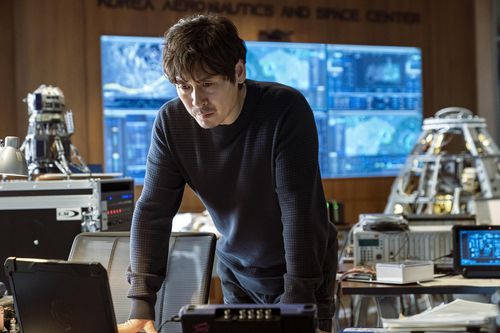 영화 '더 문'의 한 장면[CJ ENM 제공. 재판매 및 DB 금지]