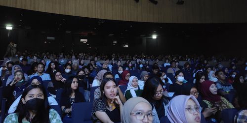 국악과 인도네시아 민요의 만남(자카르타=연합뉴스) 박의래 특파원 = 28일 인도네시아 수도 자카르타의 그라하 박티 부다야 공연장에서 서울대학교 국악과 학생들과 인도네시아 수라카르타예술학교 음악인류학과 학생들이 협연하고 있다. 2023.7.29 laecorp@yna.co.kr