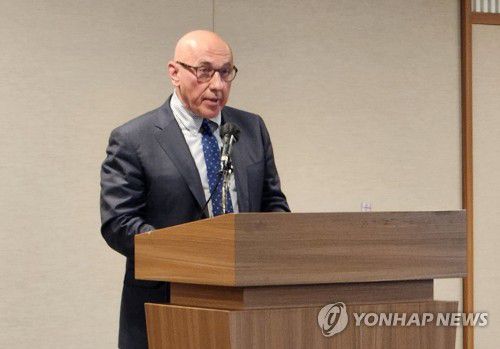 유엔 미얀마 인권 특별보고관토머스 앤드루스 유엔 미얀마 인권 특별보고관이 지난해 11월 한국을 방문했을 서울 프레스센터에서 엿새 간의 방한 일정을 마무리하는 기자회견을 하고 있다. [연합뉴스 자료사진]