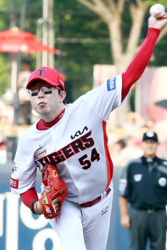 개인 통산 선발 최다승을 향해 역투하는 양현종[KIA 타이거즈 제공. 재판매 및 DB 금지]