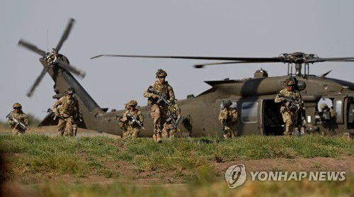 나토 군사훈련 지난해 7월 루마니아에서 진행된 나토 훈련 모습 2023.9.12 [EPA=연합뉴스 자료사진]