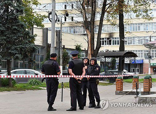 격추된 드론으로 훼손된 브랸스크 지역 건물[타스 연합뉴스 자료사진. 재판매 및 DB 금지]