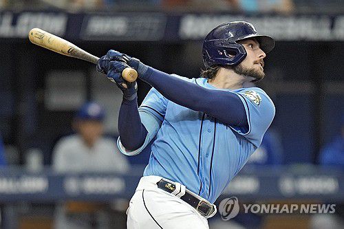 류현진으로부터 3점 홈런을 뽑아낸 조시 로[AP=연합뉴스]