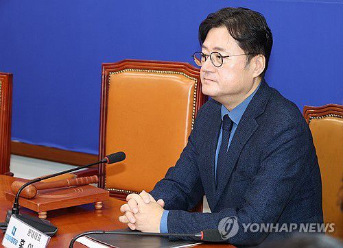 민주당 최고위(서울=연합뉴스) 한상균 기자 = 더불어민주당 홍익표 원내대표가 27일 국회에서 최고위원회의를 하고 있다. 2023.9.27 xyz@yna.co.kr