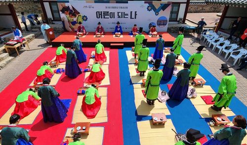 어른이 되는 나[영월군 제공.재판매 및 DB 금지]