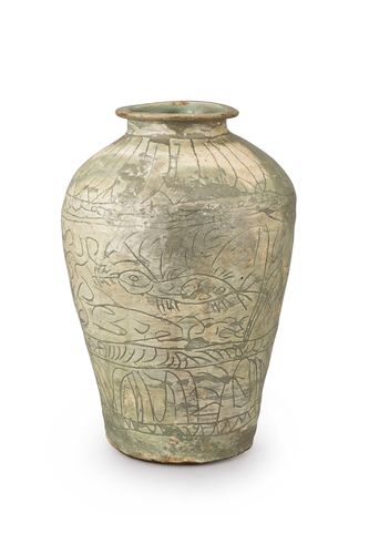 '분청자선각영모초화문호, 30.5×42.5(h)cm,조선시대[서울옥션 제공. 재판매 및 DB 금지]