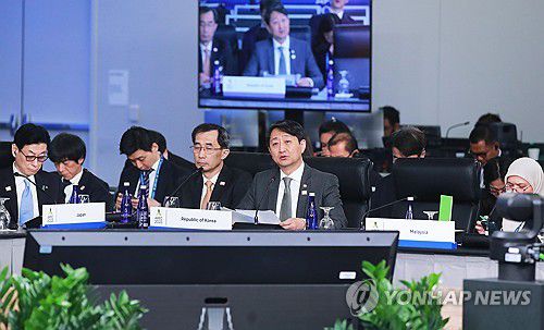 APEC 외교통상합동각료회의 세션2(서울=연합뉴스) 안덕근 산업통상자원부 통상교섭본부장이 15일(현지시간) 미국 샌프란시스코 모스코니센터에서 열린 'APEC 외교통상합동각료회의 세션2'에 참석해 발언하고 있다. 2023.11.16 [산업통상자원부 제공. 재판매 및 DB 금지] photo@yna.co.kr