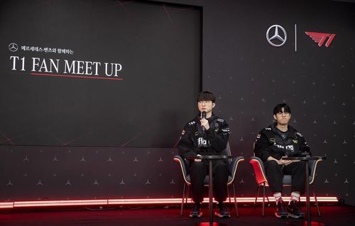 '롤드컵 우승' T1 '페이커' 이상혁(왼쪽)과 '오너' 문현준 [메르세데스-벤츠 코리아 제공]