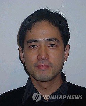 삼성전자, 2024년 정기 임원 인사 단행(서울=연합뉴스) 사진은 찰리장 삼성전자 DX부문 CTO 삼성 리서치 6G연구팀장 상무.      삼성전자는 부사장 51명, 상무 77명, 펠로우 1명, 마스터 14명 등 총 143명을 승진 발령하는 내용의 2024년 정기 임원 인사를 실시했다고 29일 밝혔다. 2023.11.29 [삼성전자 제공. 재판매 및 DB 금지] photo@yna.co.kr