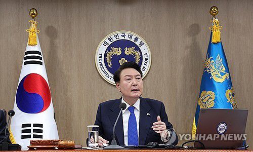 윤석열 대통령, 국무회의 주재(서울=연합뉴스) 임헌정 기자 = 윤석열 대통령이 28일 서울 용산 대통령실 청사에서 국무회의를 주재하고 있다. 2023.11.28 kane@yna.co.kr