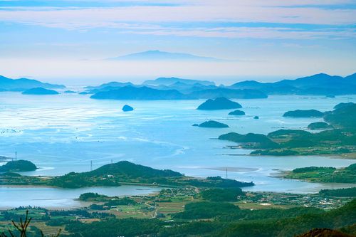 노승봉에서 바라본 한라산과 다도해[사진/백승렬 기자]