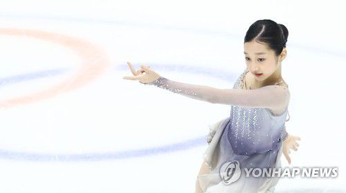 우아한 프리 연기 선보이는 신지아[연합뉴스 자료사진]