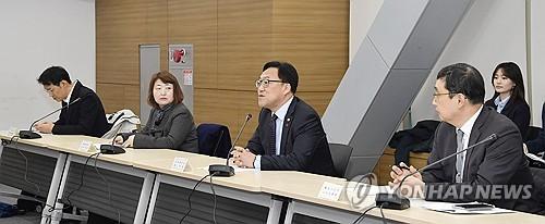 김병환 차관, 제5차 물가관계차관회의 주재(서울=연합뉴스) 김병환 기획재정부 차관이 15일 서울 서초구 aT센터에서 열린 '제5차 물가관계차관회의'를 주재하고 있다. 2023.12.15 [기획재정부 제공. 재판매 및 DB 금지] photo@yna.co.kr