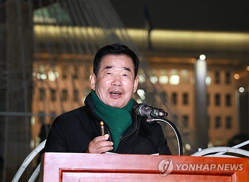 축사하는 김진표 국회의장(서울=연합뉴스) 김진표 국회의장이 6일 국회에서 열린 국회성탄트리 점등식에서 축사하고 있다. 2023.12.6 [국회의장실 제공. 재판매 및 DB금지] photo@yna.co.kr