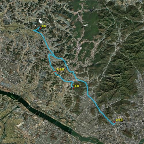 1777년(정조 1) 능행로(출궁) 지도화 예시연구에서 밝혀낸 내용을 토대로 경희궁에서 나와 파주삼릉 내 영릉, 고양 서삼릉 내 희릉과 효릉, 고양 서오릉 내 홍릉으로 이동한 경로를 표시한 지도 [문화재청 제공. 재판매 및 DB 금지]