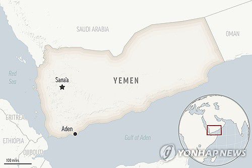 예멘 수도와 홍해 지도미국과 영국은 3일(현지시간) 예멘 내 후티 반군 시설 36곳을 공격했다고 밝혔다. [AP 연합뉴스]