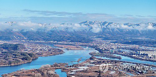 눈과 구름이 만든 풍경[연합뉴스 자료사진]