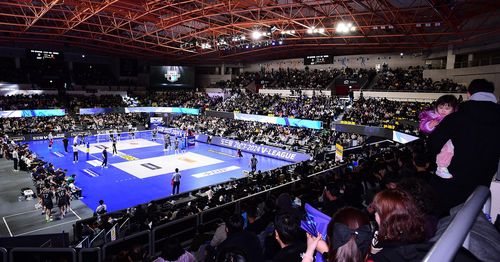 삼일절에 꽉찬 천안유관순체육관[한국배구연맹제공. 재배포 및 DB금지]