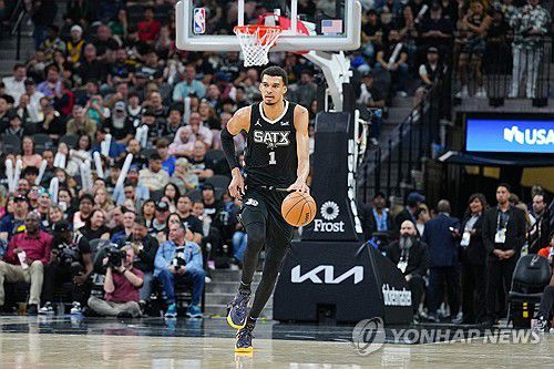 샌안토니오의 빅토르 웸반야마[Daniel Dunn-USA TODAY Sports/로이터=연합뉴스]