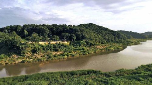 김제 진봉산과 망해사, 만경강 일원 전경[문화재청 제공. 재판매 및 DB 금지]