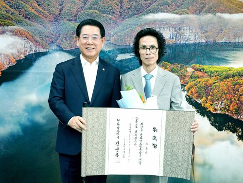 조용안(오른쪽) 전남도립국악단 예술감독[전남도제공]